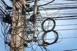 Nwawasua residents climb tree, mountain top for calls, internet connectivity