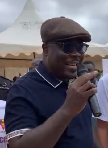 Bono Minister singles out Sompa FM for praise