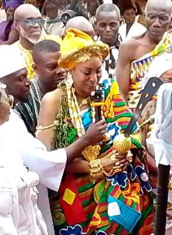 "My Enstoolment Not a Title to Wear but a Call to Serve”— Barack Obama's Former Personal Assistant Installed Odonase Mpuntuhemaa Pledges ‎