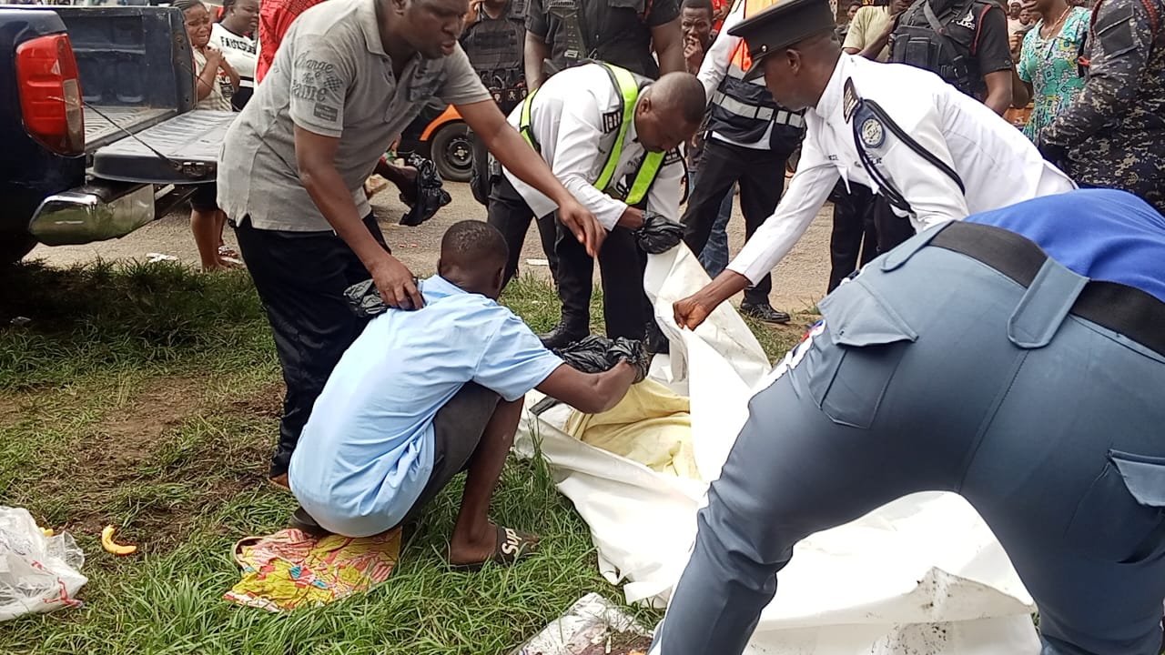 Breaking : Tragedy At Asokwa Brewery Traffic Light: Forklift Crushes Traders To Death