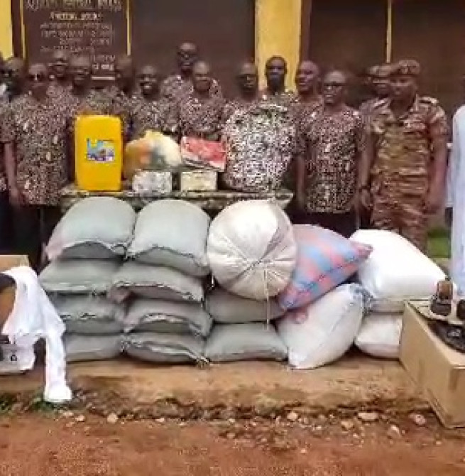 Clap for Jesus presents food items, consumables to Sunyani Central Prisons inmates